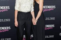 LOS ANGELES, CALIFORNIA - APRIL 04: (L-R) Amanda Peet and Olivia Munn attend the special screening of Apple TV+