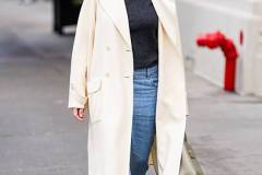 NEW YORK, NEW YORK - JANUARY 07: Olivia Munn is seen in the Upper East Side on January 07, 2026 in New York City. (Photo by TheStewartofNY/GC Images)