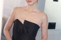 oliviamunn_20260329_p_386383053